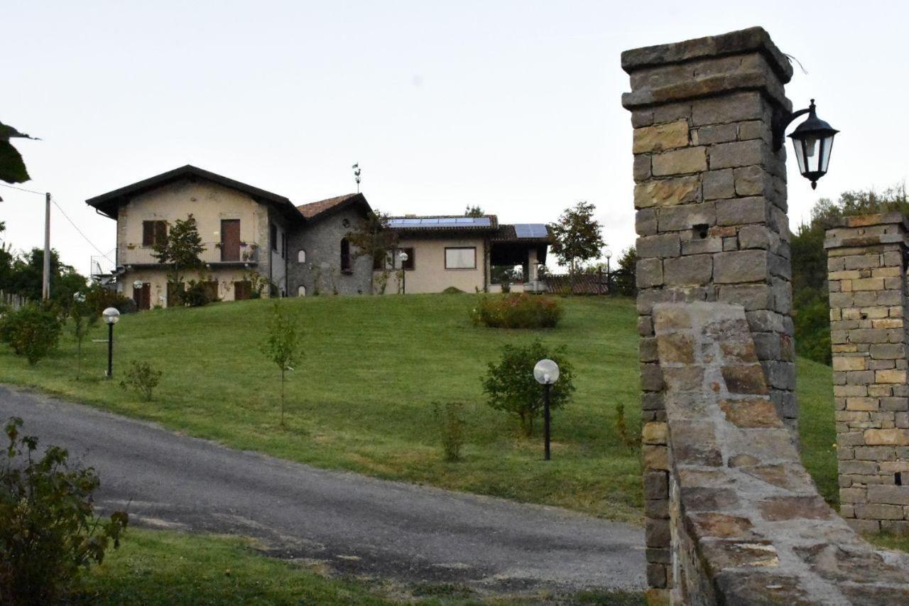 Eno-Agriturismo Cascina L'Arché Santo Stefano Belbo Exterior foto